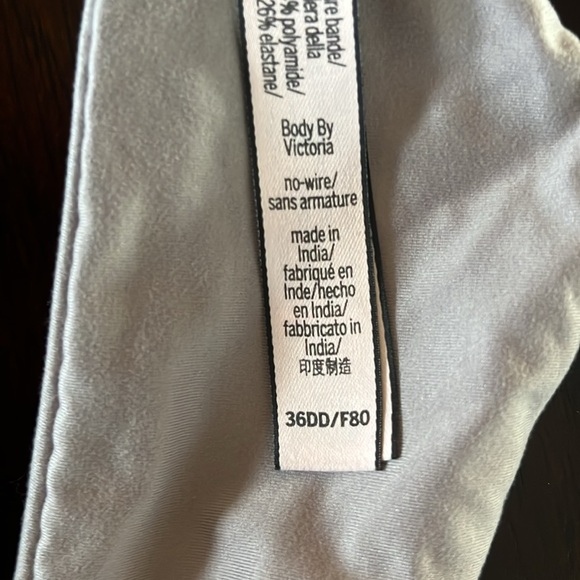 VS Body by Victoria Wireless 36DD - Picture 4 of 6